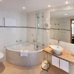 Sunstar 4*
